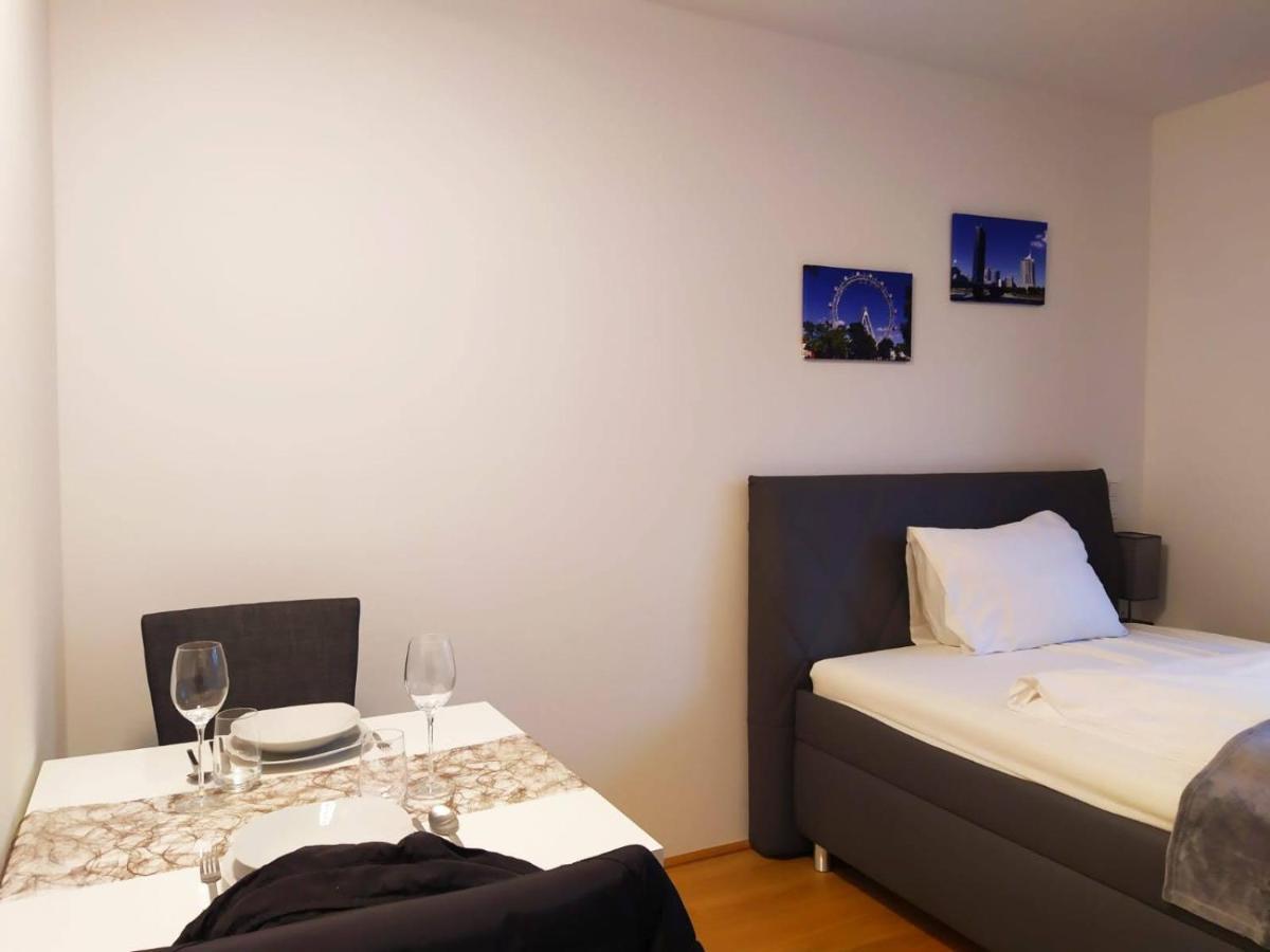 Cosy Park Apartment City Center เวียนนา ภายนอก รูปภาพ